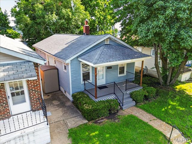 5827 W Park Avenue, St Louis, MO 63110