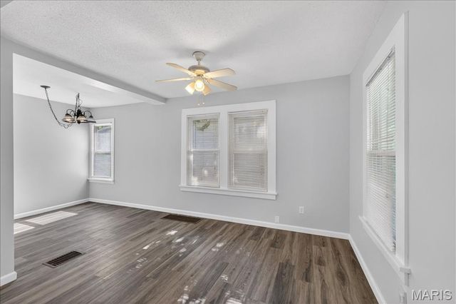 5827 W Park Avenue, St Louis, MO 63110
