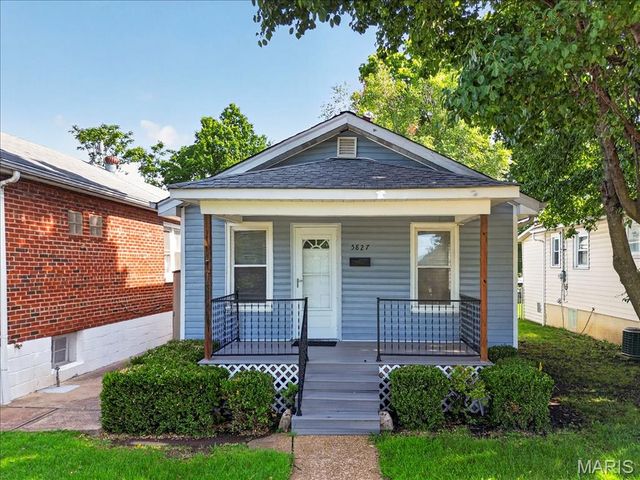 5827 W Park Avenue, St Louis, MO 63110