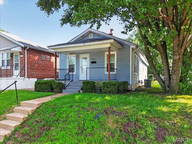 5827 W Park Avenue, St Louis, MO 63110