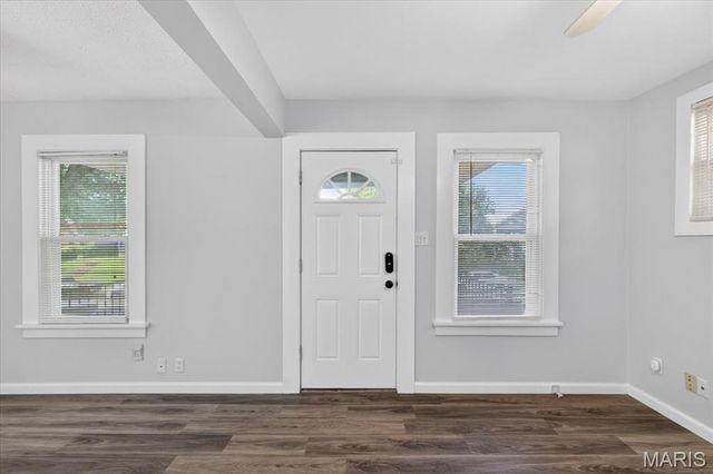 5827 W Park Avenue, St Louis, MO 63110
