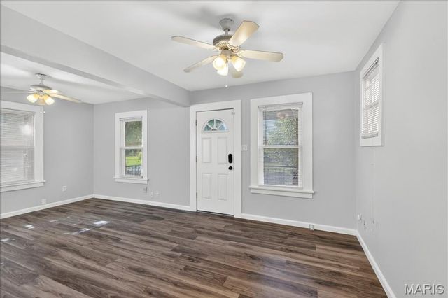 5827 W Park Avenue, St Louis, MO 63110