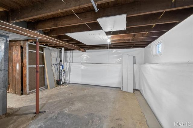 5827 W Park Avenue, St Louis, MO 63110