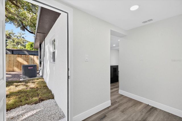 1513 E SLIGH AVENUE, Tampa, FL 33610