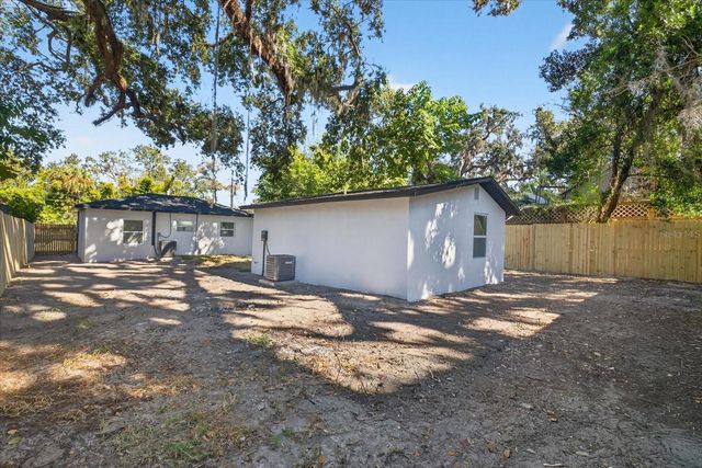 1513 E SLIGH AVENUE, Tampa, FL 33610