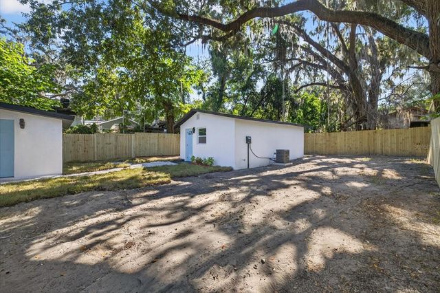 1513 E SLIGH AVENUE, Tampa, FL 33610