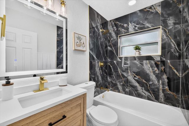 1513 E SLIGH AVENUE, Tampa, FL 33610