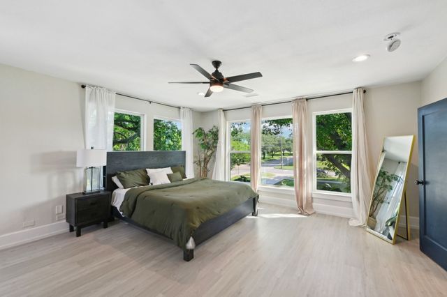 702 GRIFFITH, Terrell, TX 75160