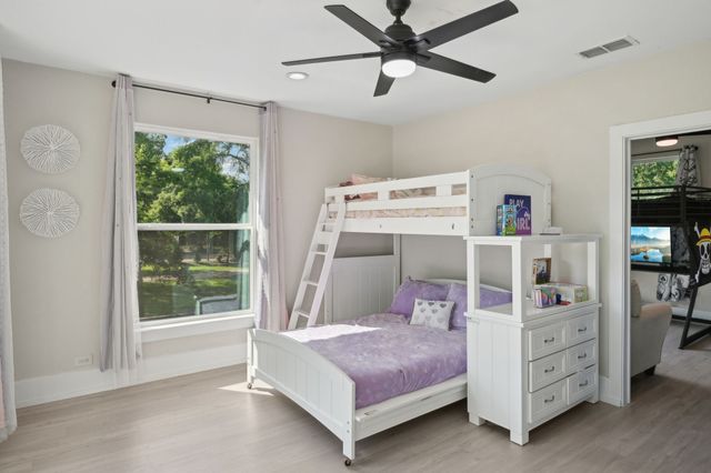 702 GRIFFITH, Terrell, TX 75160