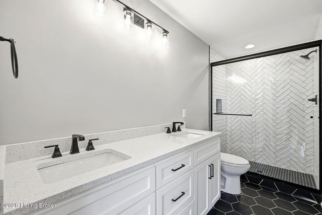 11 Vivienne Trace, Clarkson, KY 42726