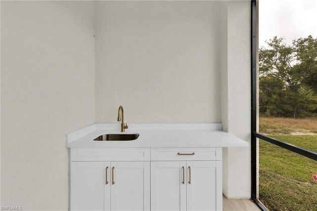 2604 56th ST SW, Lehigh Acres, FL 33976