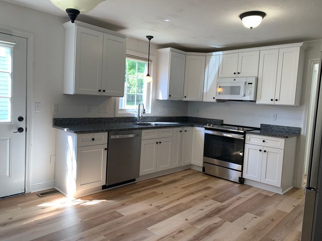 2 Fountain St A, Milford, MA 01757