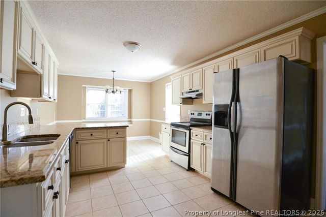 6913 Pine Creek Court, Fayetteville, NC 28314