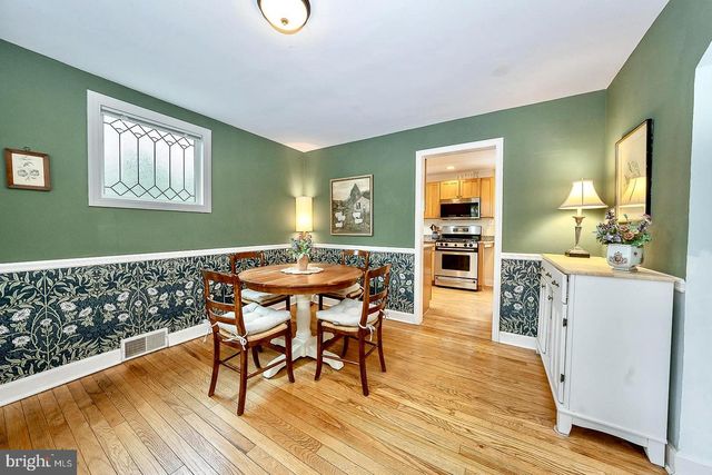 305 EAGLE RD, Wayne, PA 19087