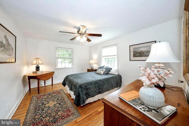 305 EAGLE RD, Wayne, PA 19087