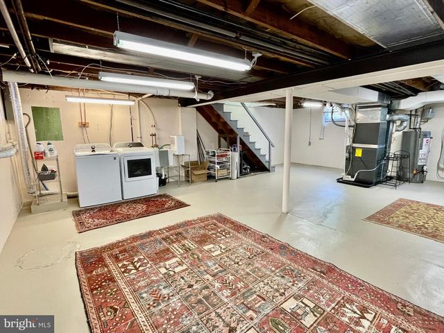 305 EAGLE RD, Wayne, PA 19087