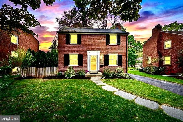 305 EAGLE RD, Wayne, PA 19087