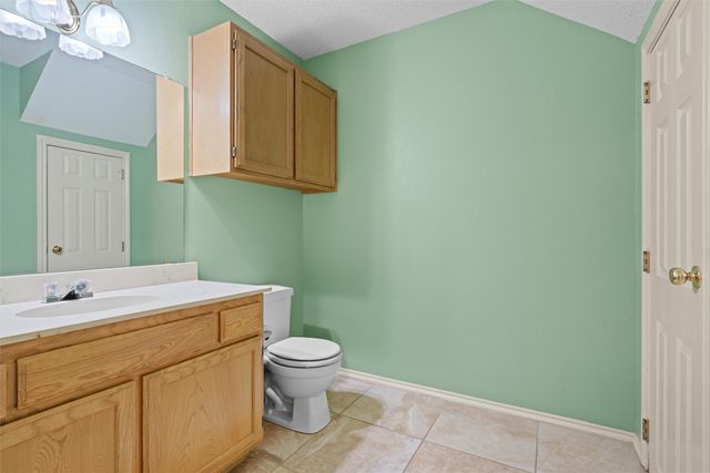 1003 W Lovers Lane, Arlington, TX 76013