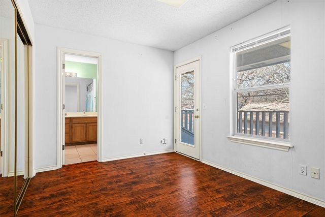 1003 W Lovers Lane, Arlington, TX 76013