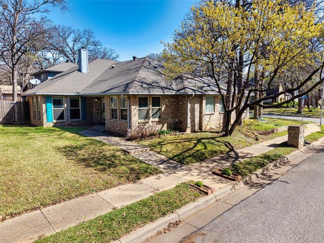 1003 W Lovers Lane, Arlington, TX 76013