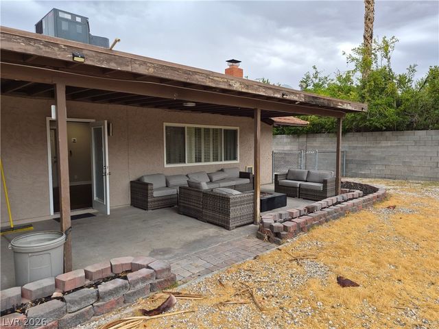 3753 South Rosecrest Circle, Las Vegas, NV 89121