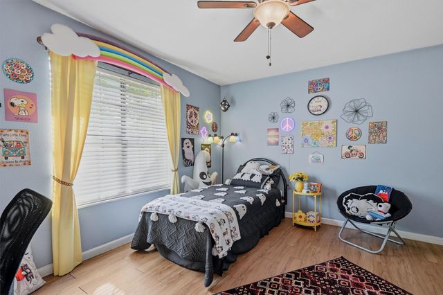 108 San Chez Drive, Lake Kiowa, TX 76240