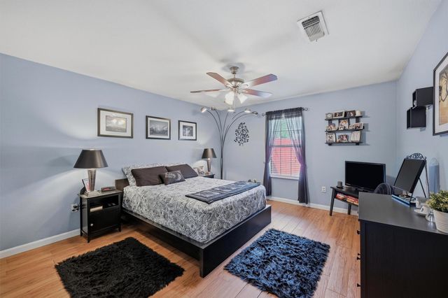 108 San Chez Drive, Lake Kiowa, TX 76240