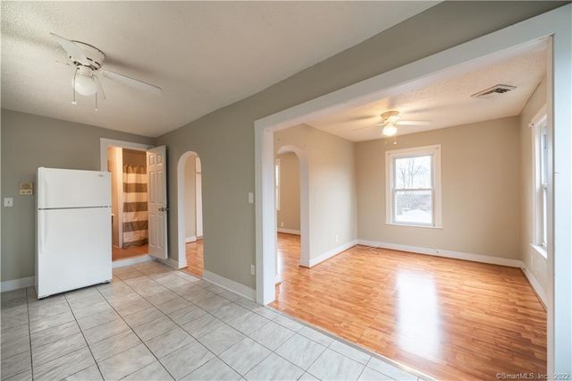 762 State Street 2, New Haven, CT 06511