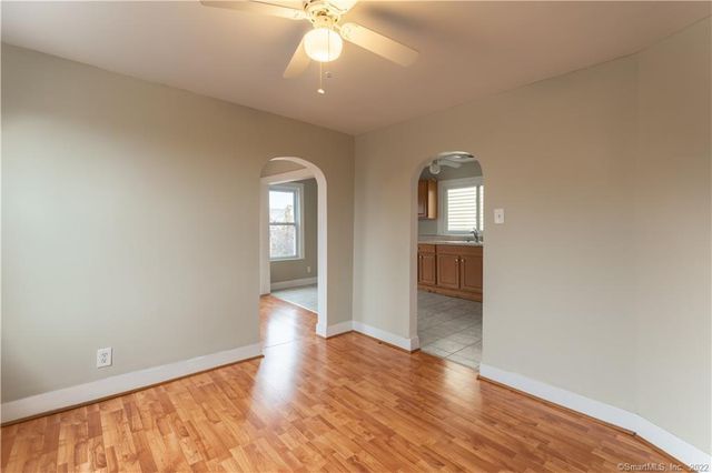 762 State Street 2, New Haven, CT 06511