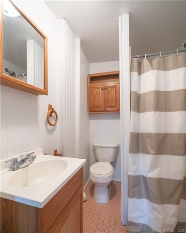 762 State Street 2, New Haven, CT 06511