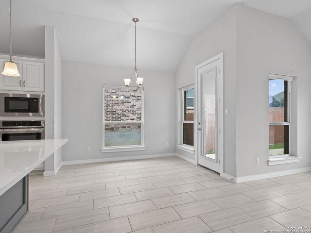 119 Branson, Boerne, TX 78006