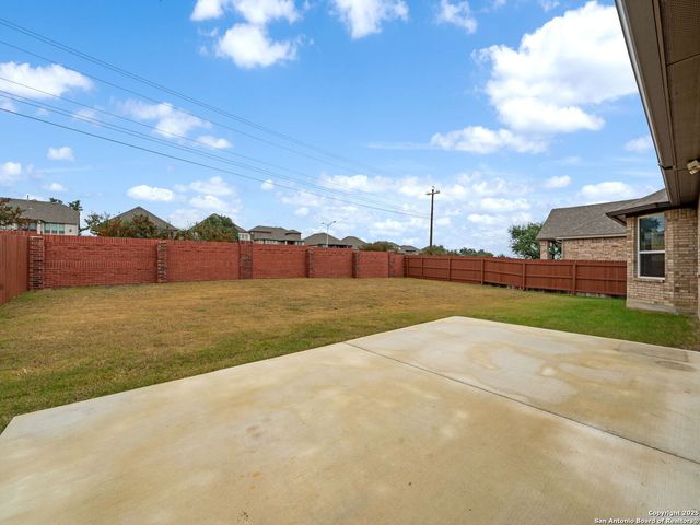 119 Branson, Boerne, TX 78006