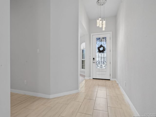 119 Branson, Boerne, TX 78006