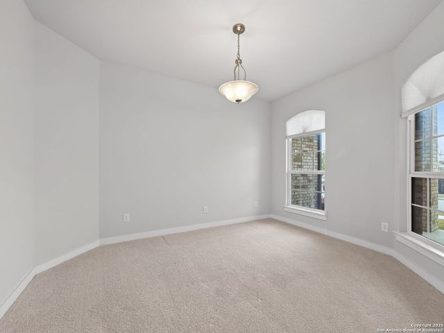 119 Branson, Boerne, TX 78006