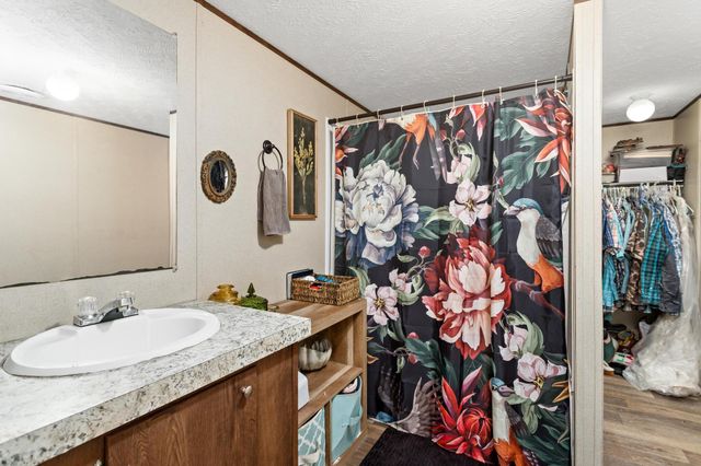 13908 Fm 1004, Buna, TX 77612