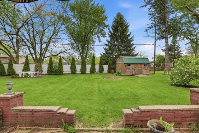 119 Zona Drive, Auburn, IN 46706