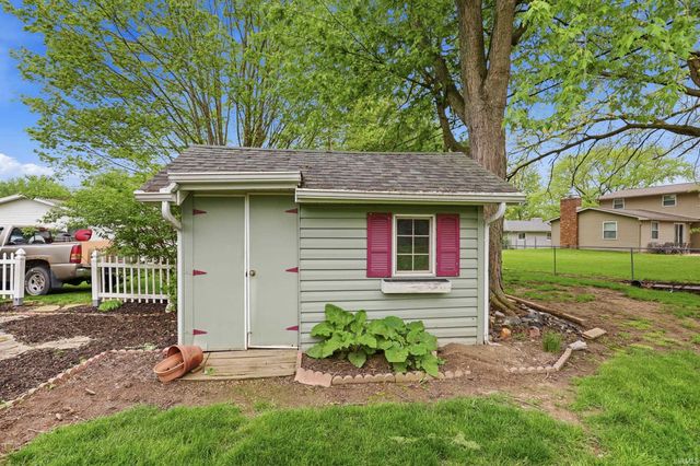 119 Zona Drive, Auburn, IN 46706