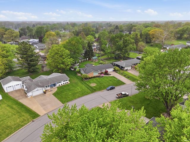 119 Zona Drive, Auburn, IN 46706