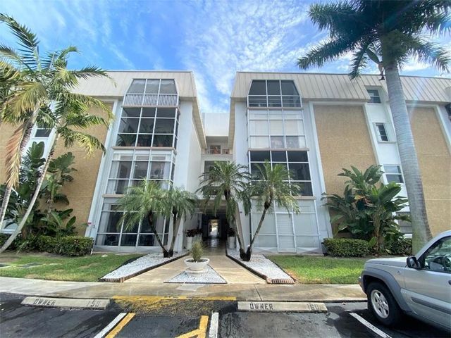 3040 NE 16th Avenue 313, Oakland Park, FL 33334