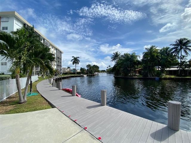 3040 NE 16th Avenue 313, Oakland Park, FL 33334