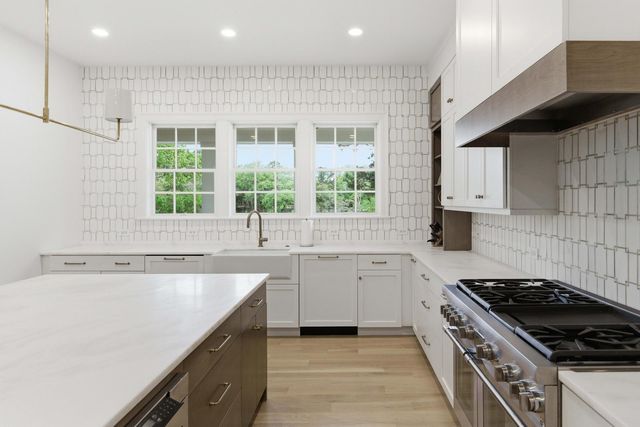 217 King George Street, Charleston, SC 29492