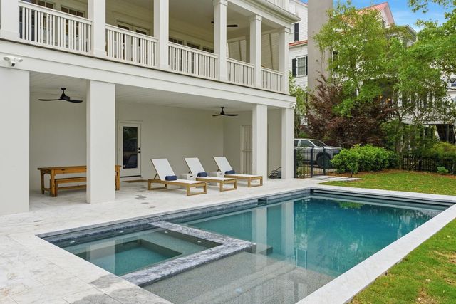 217 King George Street, Charleston, SC 29492