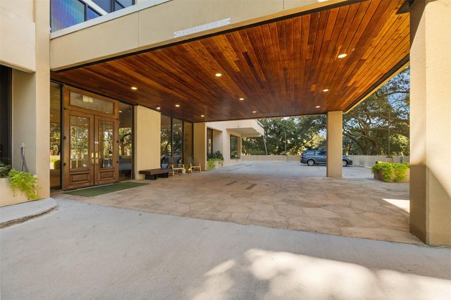 14655 Champion Forest Drive 302, Houston, TX 77069