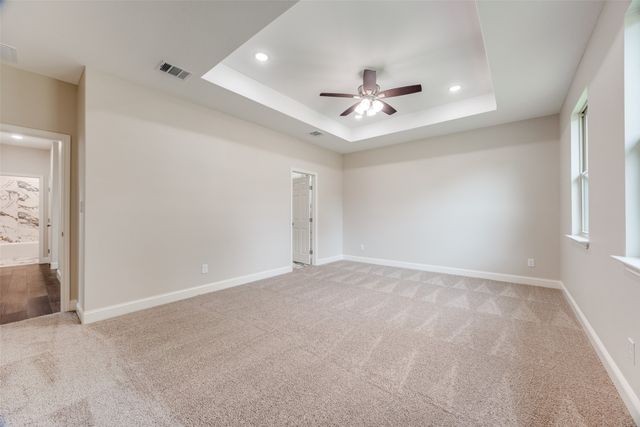 1704 Kings Lane, Commerce, TX 75428