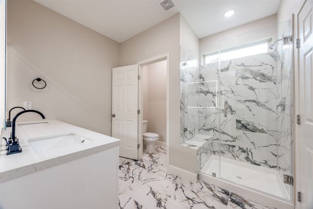 1704 Kings Lane, Commerce, TX 75428