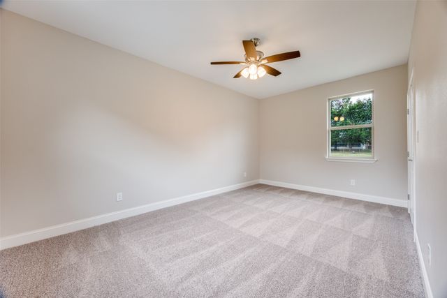 1704 Kings Lane, Commerce, TX 75428