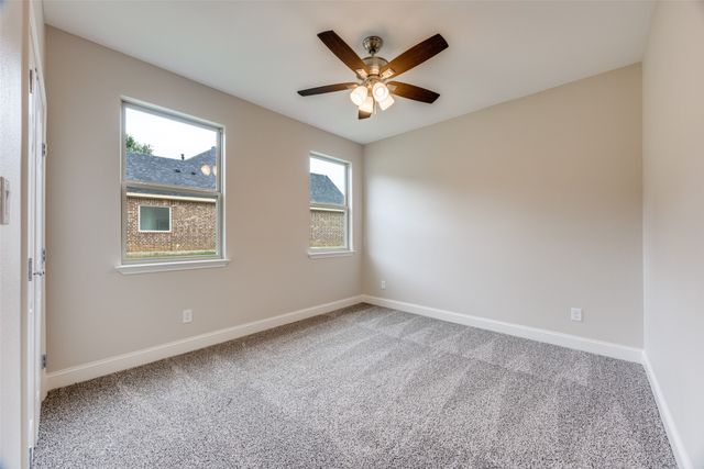 1704 Kings Lane, Commerce, TX 75428