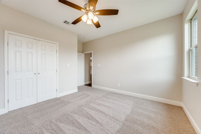 1704 Kings Lane, Commerce, TX 75428