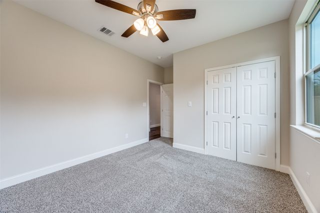 1704 Kings Lane, Commerce, TX 75428