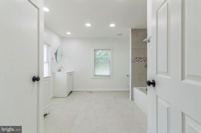 395 MAIN ST, Cedarville, NJ 08311